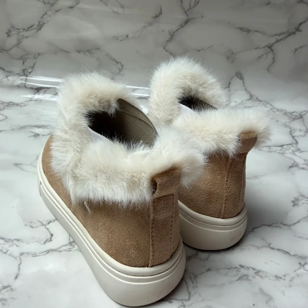 Kids Kelly & Katie Beige Suede Boots with White Fur US Size 11